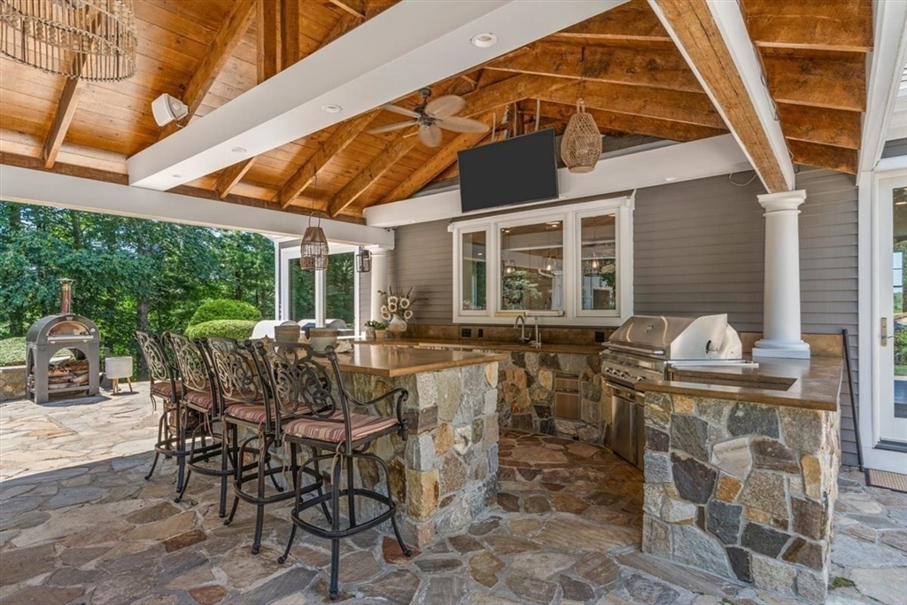 26 Fox Hill Cir