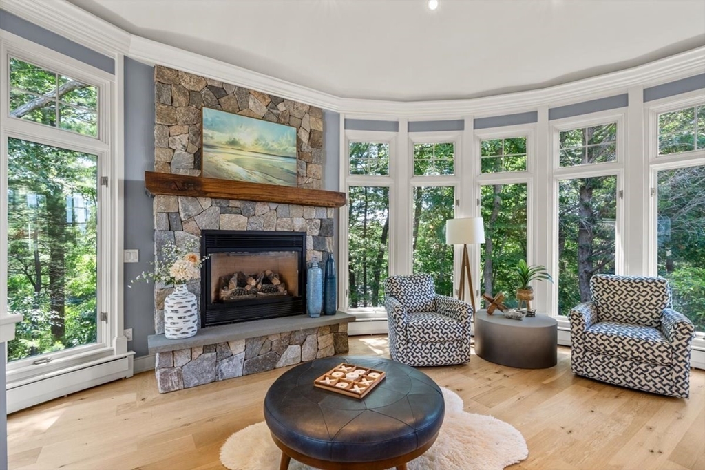 26 Fox Hill Cir