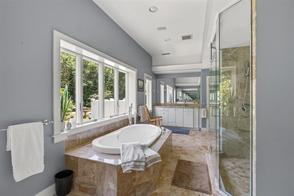 26 Fox Hill Cir