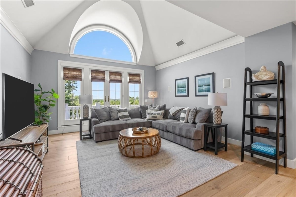 26 Fox Hill Cir