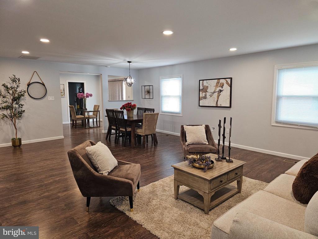 44 Gardenbrook Ln