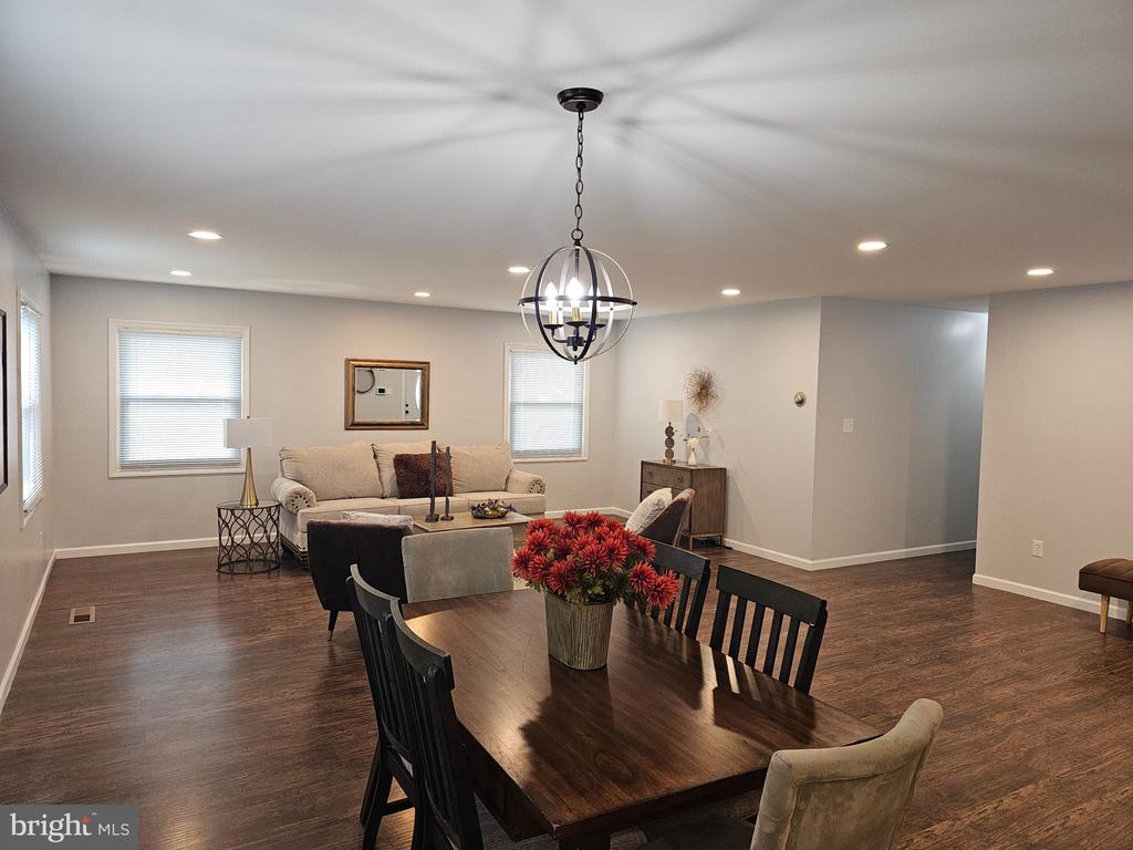 44 Gardenbrook Ln