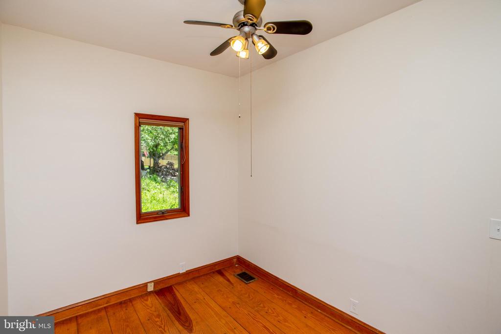 6 QUARRY ROAD