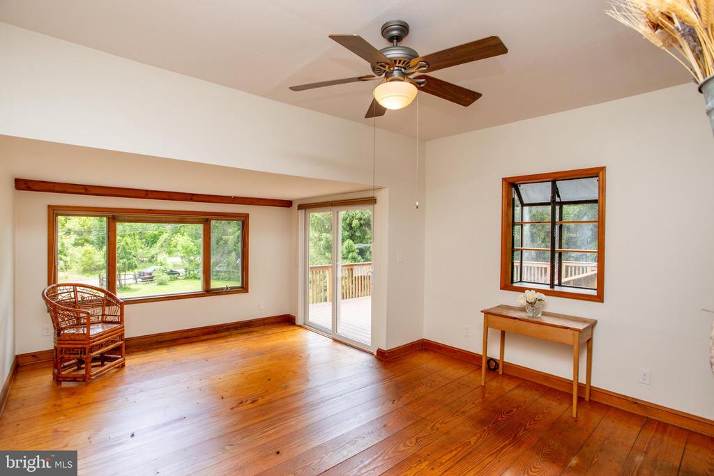 6 QUARRY ROAD