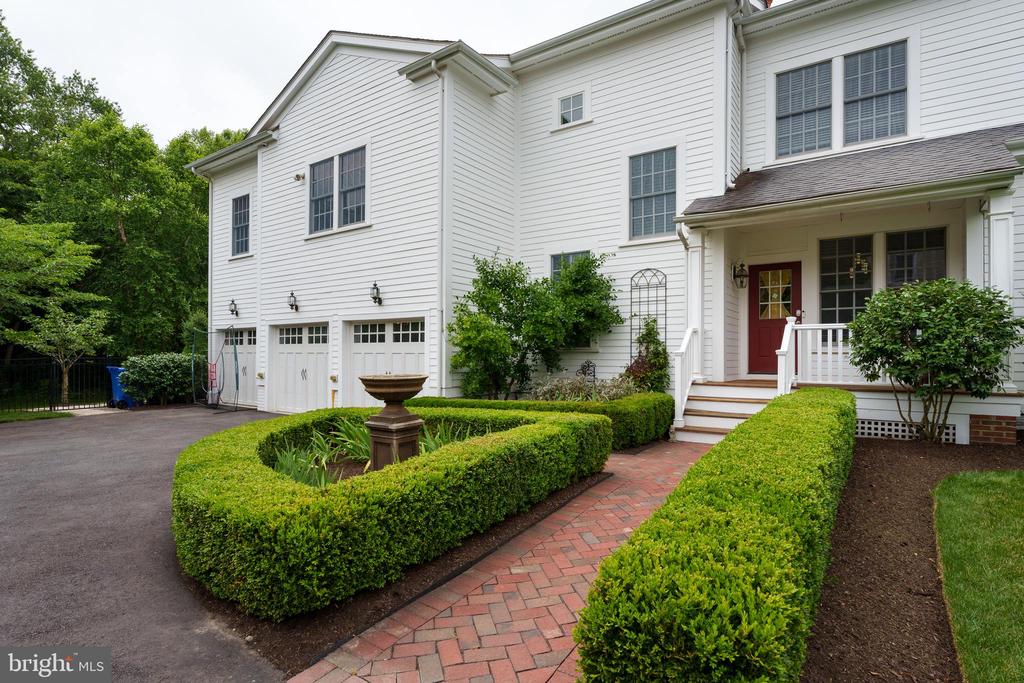 23 LIEDTKE DRIVE
