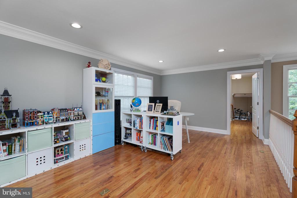 23 LIEDTKE DRIVE