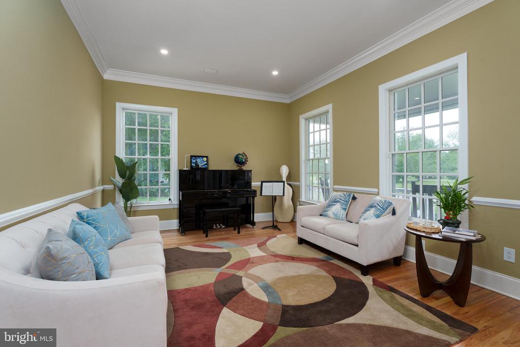 23 LIEDTKE DRIVE