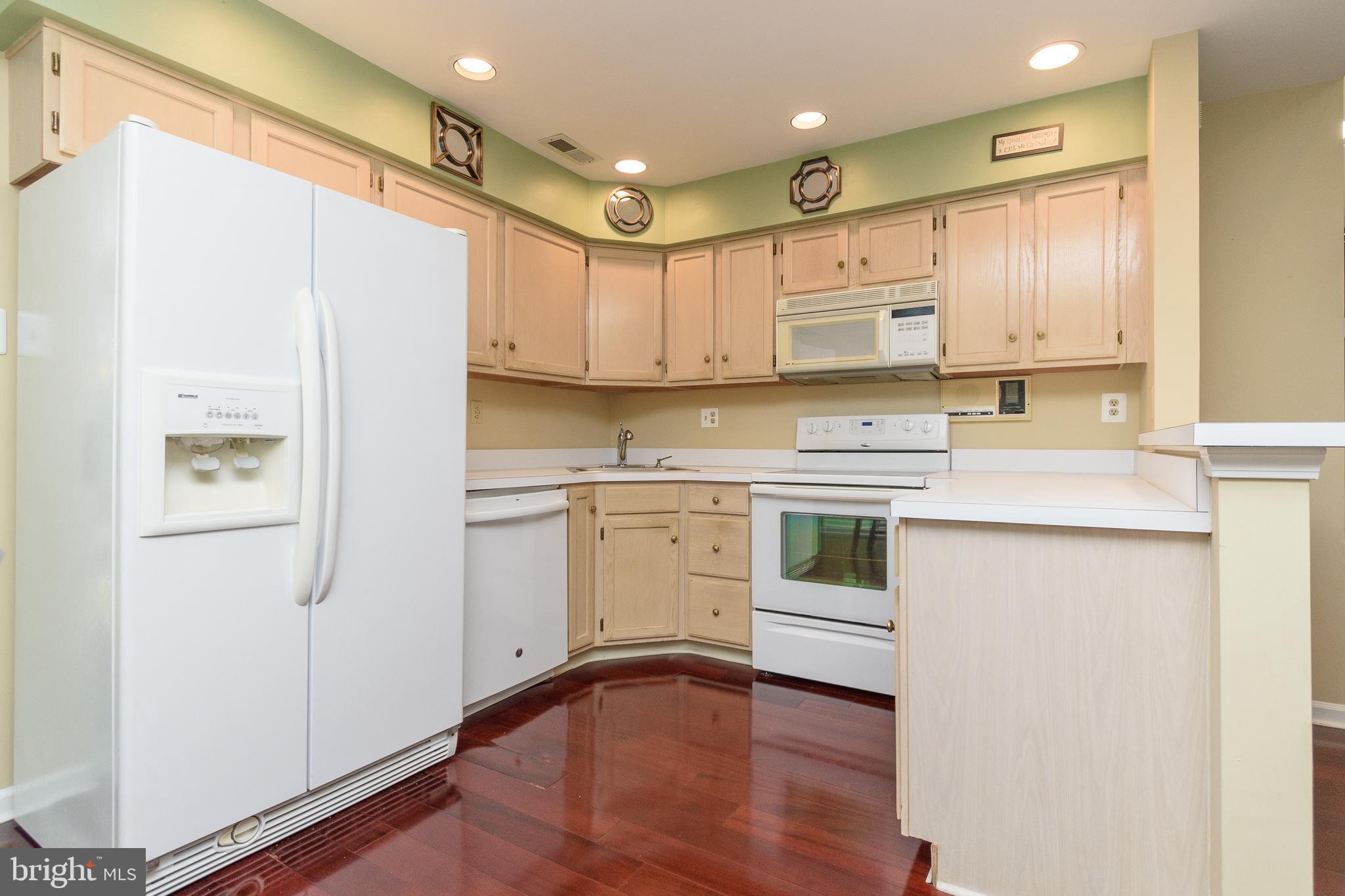 730 GRAND BOULEVARD 30