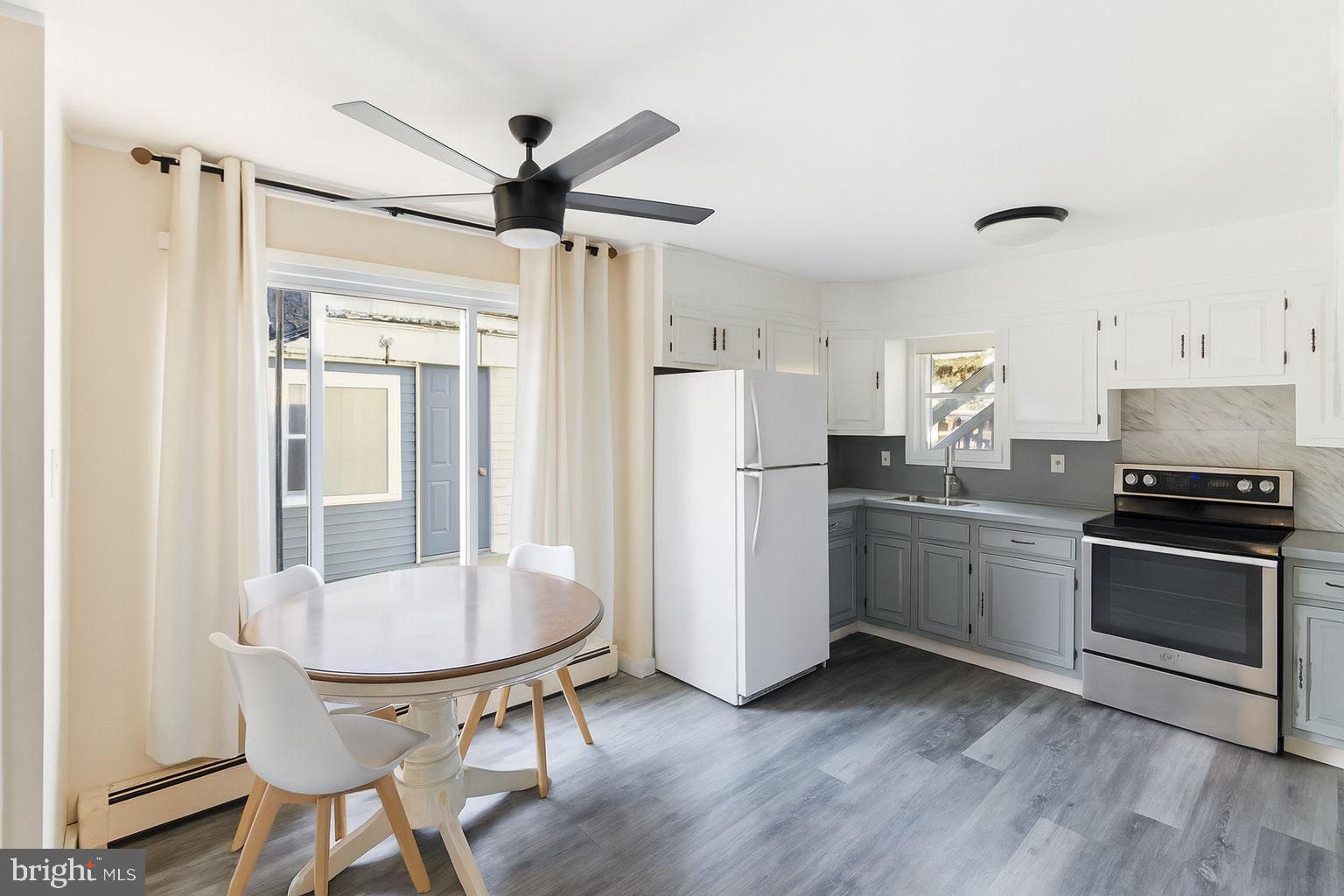 76 GRIDIRON ROAD 1ST FL