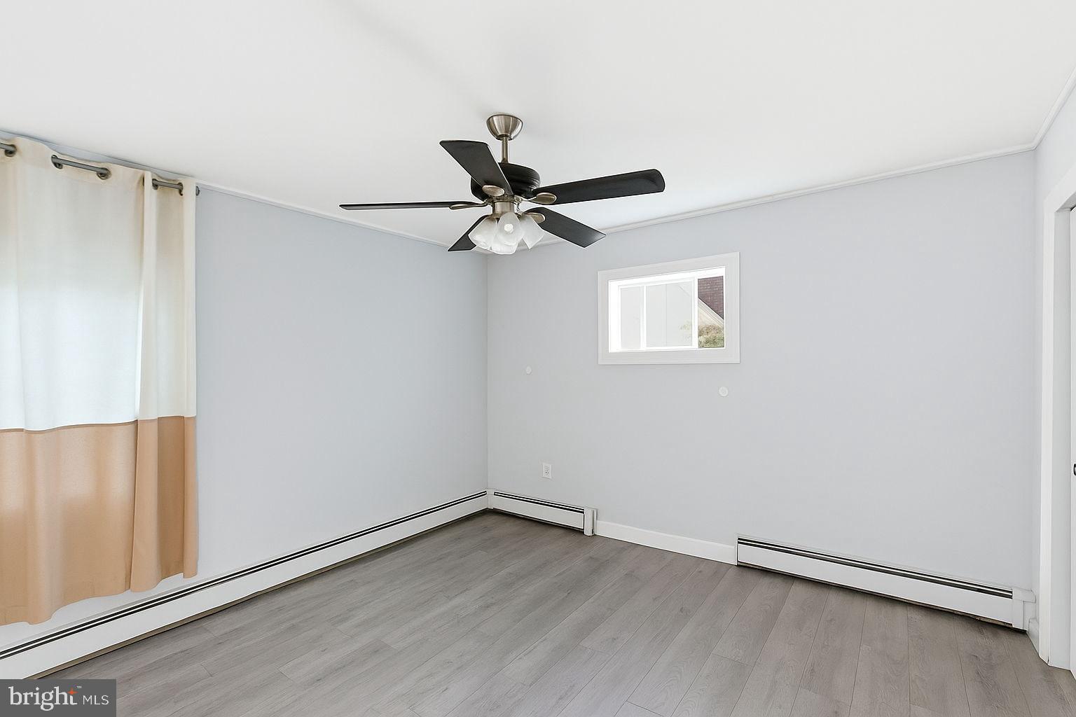 76 GRIDIRON ROAD 1ST FL