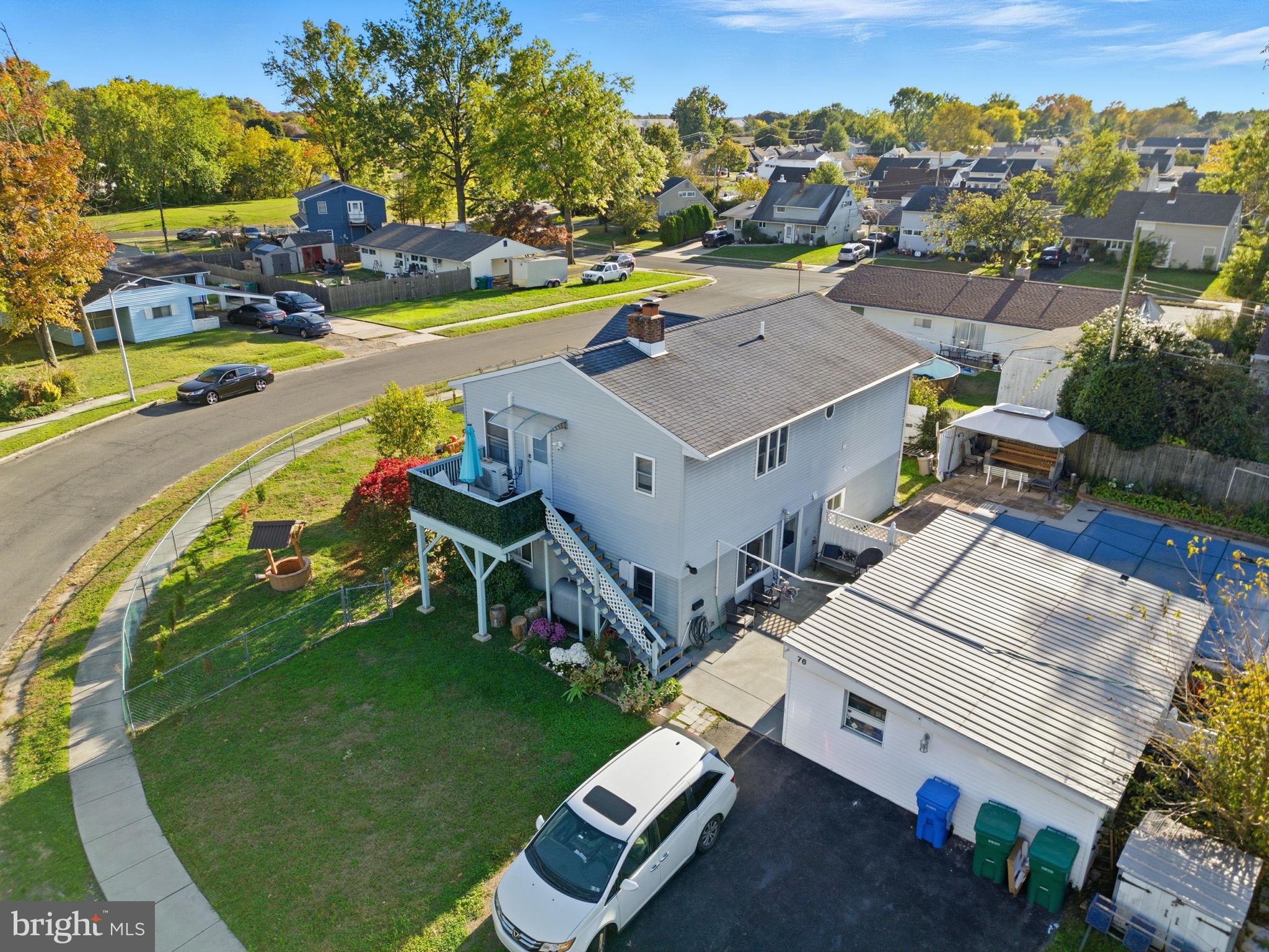 76 GRIDIRON ROAD 1ST FL