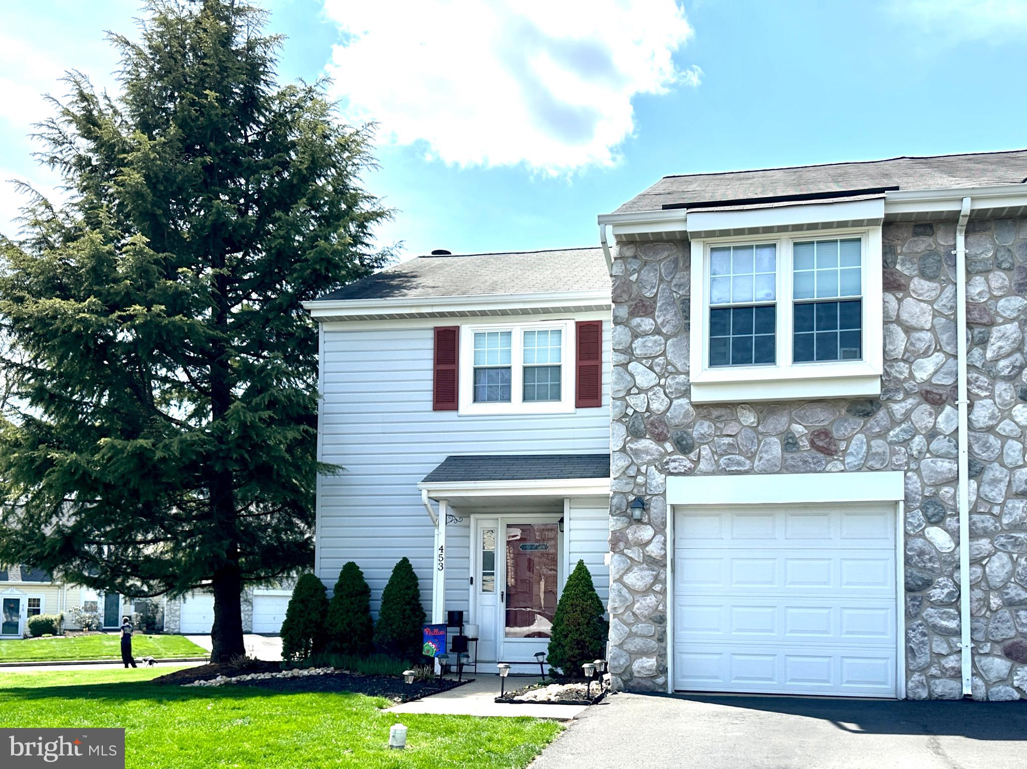 453 MARION COURT