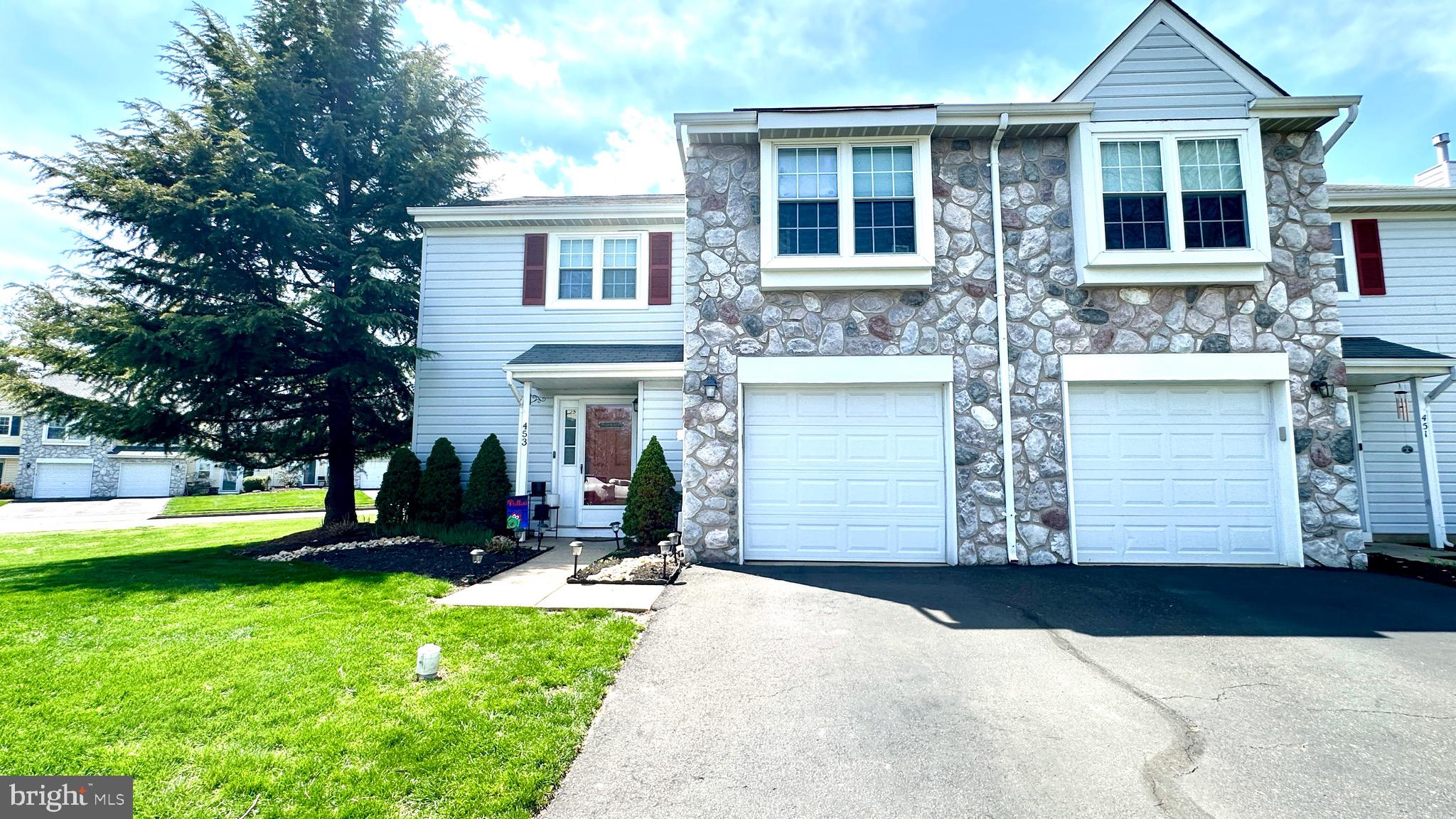 453 MARION COURT