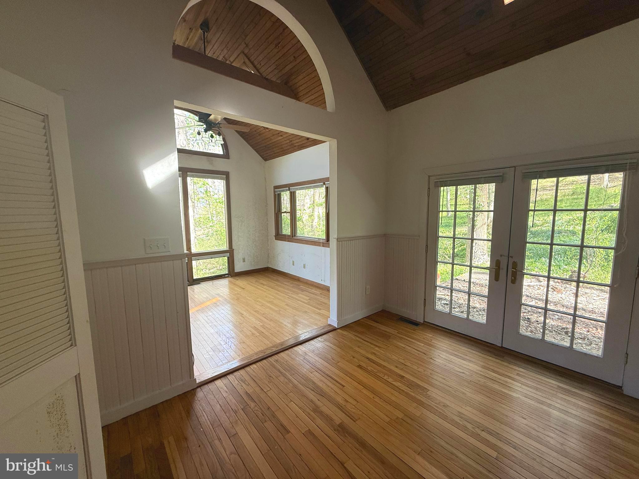 7126 UPPER YORK ROAD