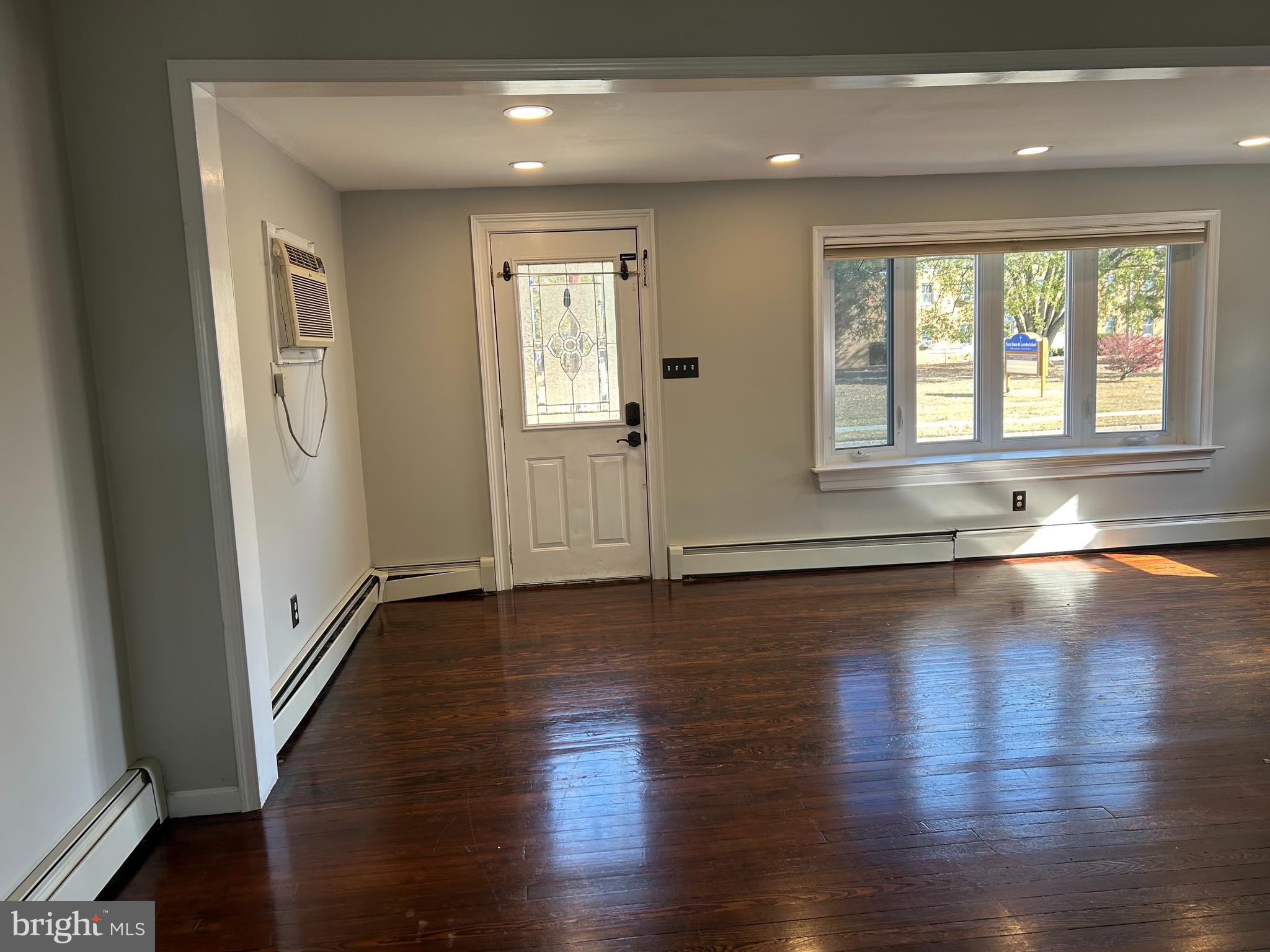 1027 FAIRVIEW RD