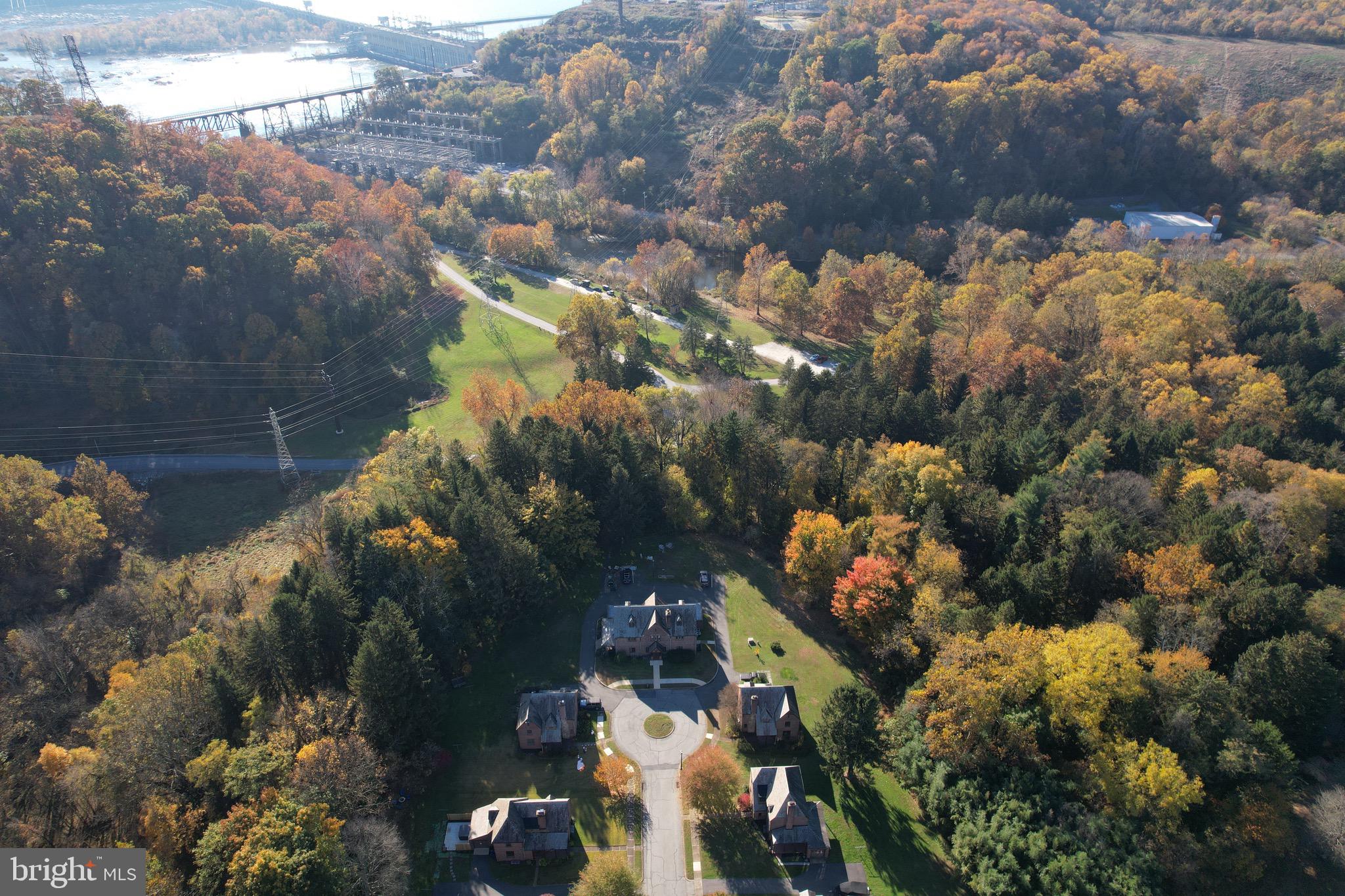 15 Safe Harbor Village