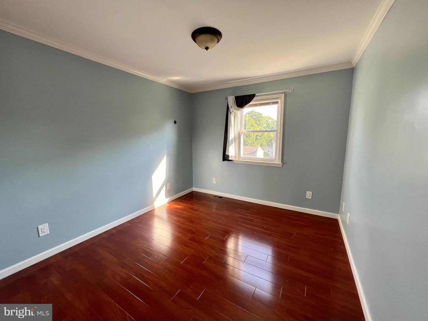 3057 Walnut Ave