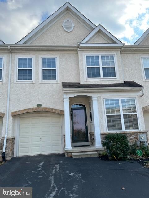 502 Rolling Hill Dr