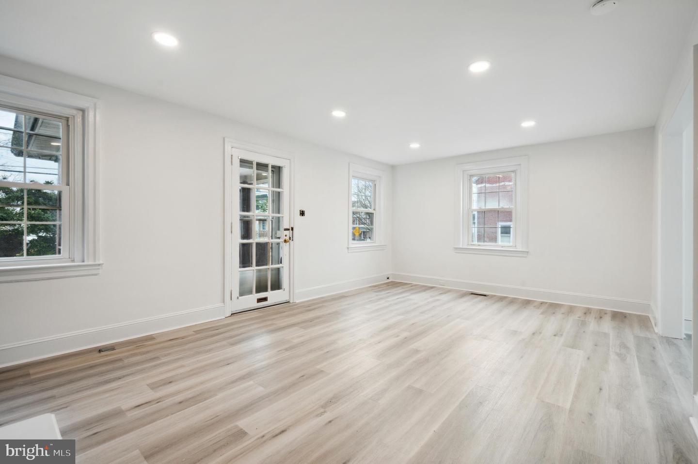 156 Edgemont Ave