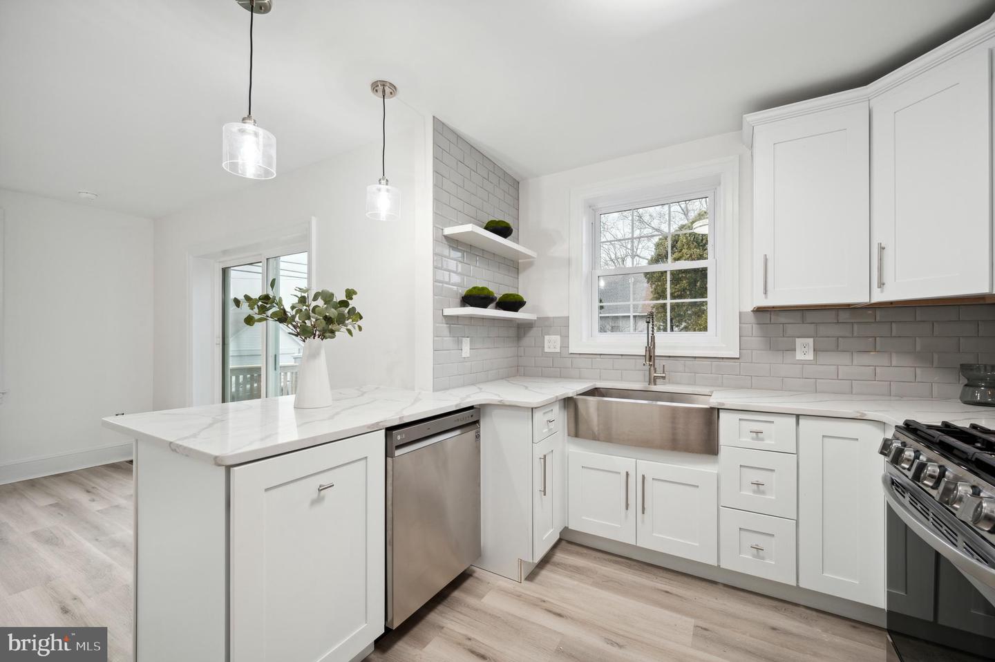 156 Edgemont Ave