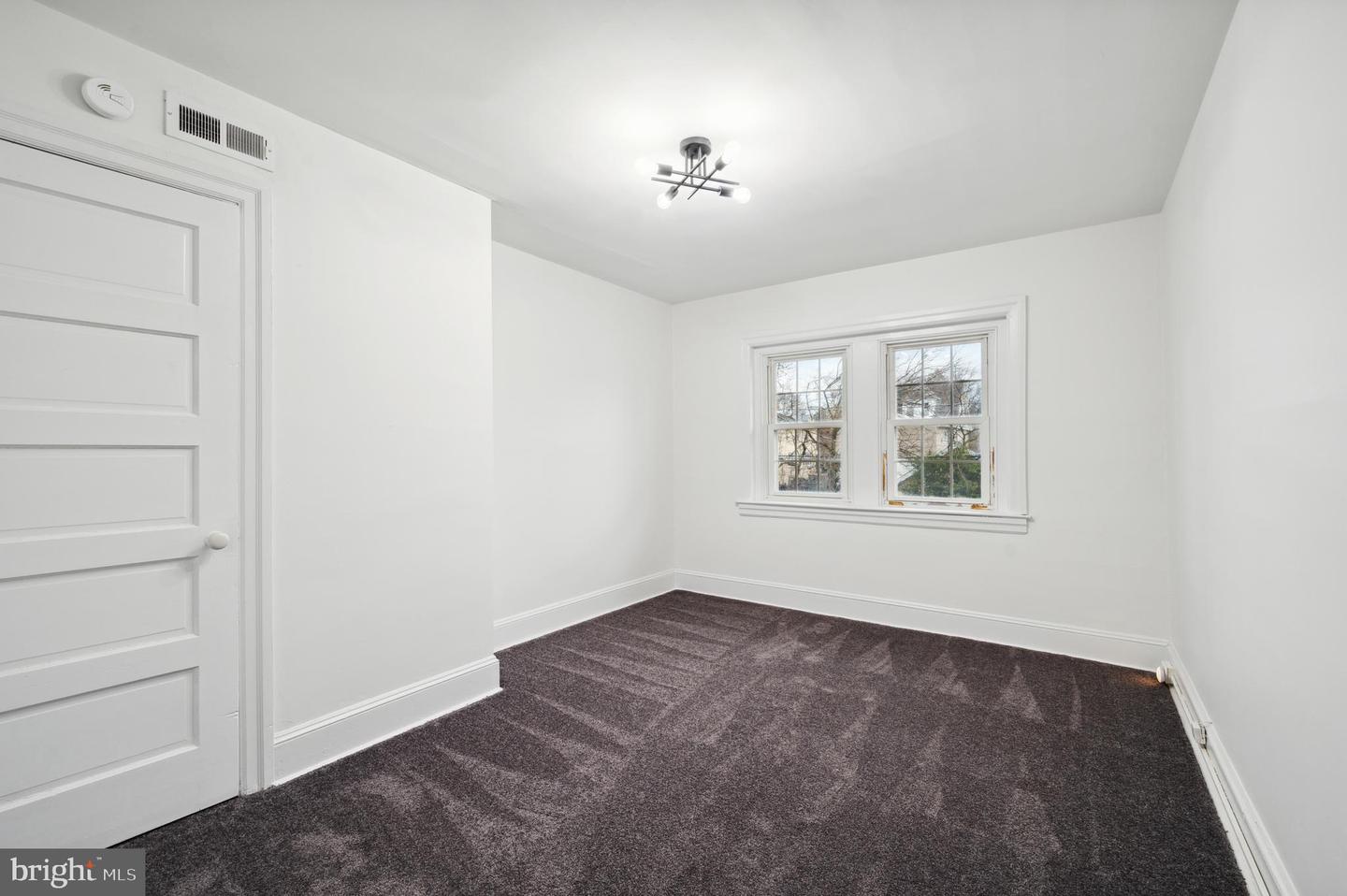 156 Edgemont Ave