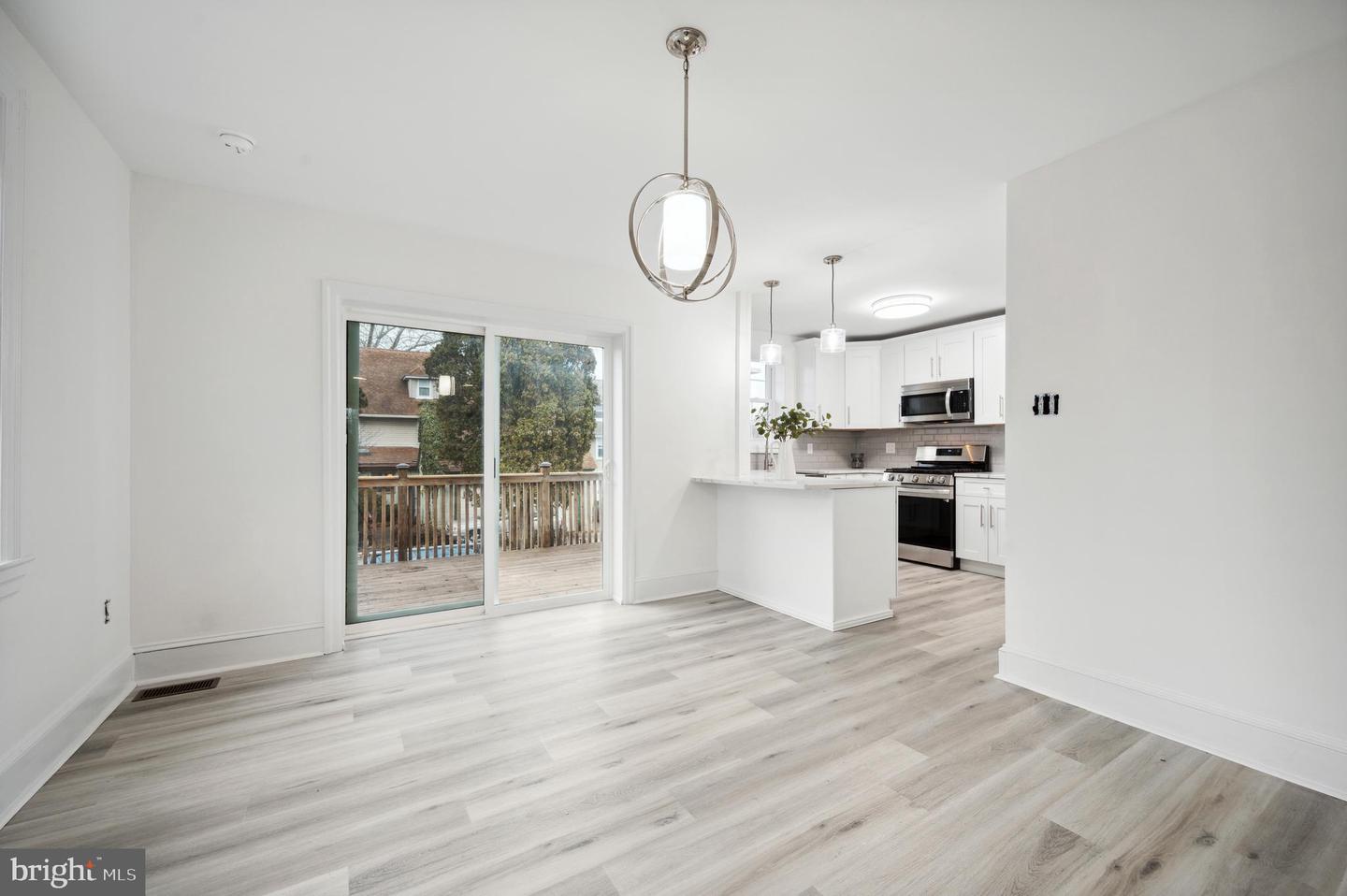 156 Edgemont Ave