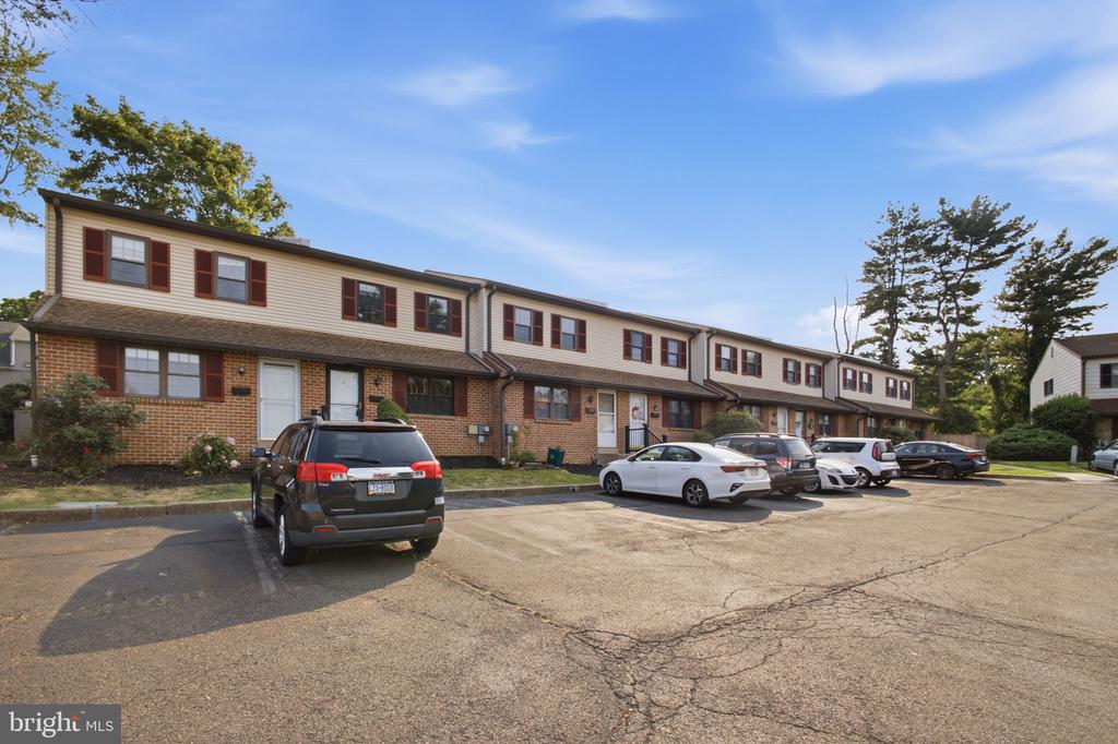 1006 YORK ROAD Unit: L2