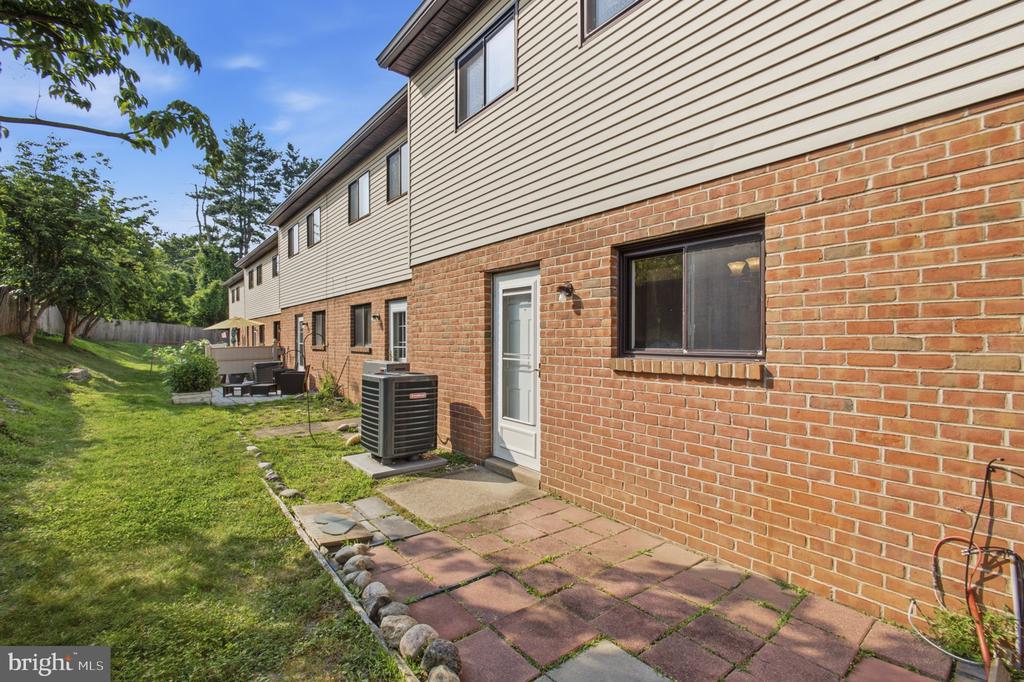 1006 YORK ROAD Unit: L2