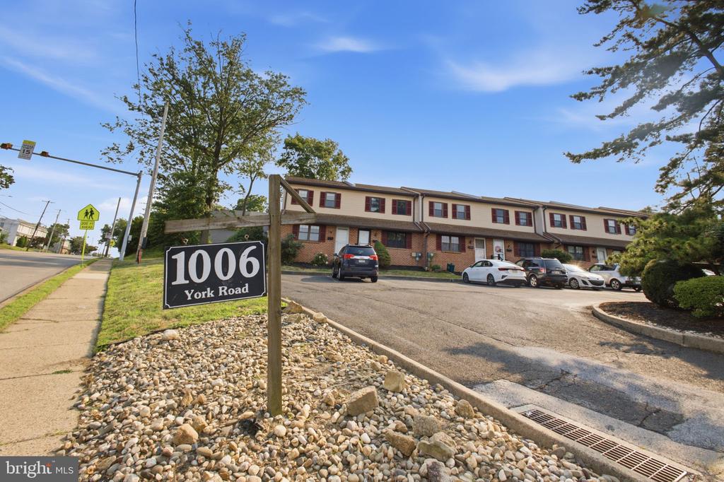 1006 YORK ROAD Unit: L2