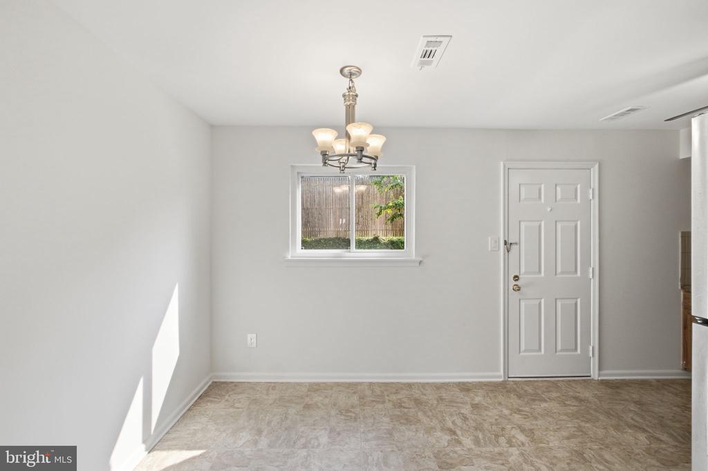 1006 YORK ROAD Unit: L2