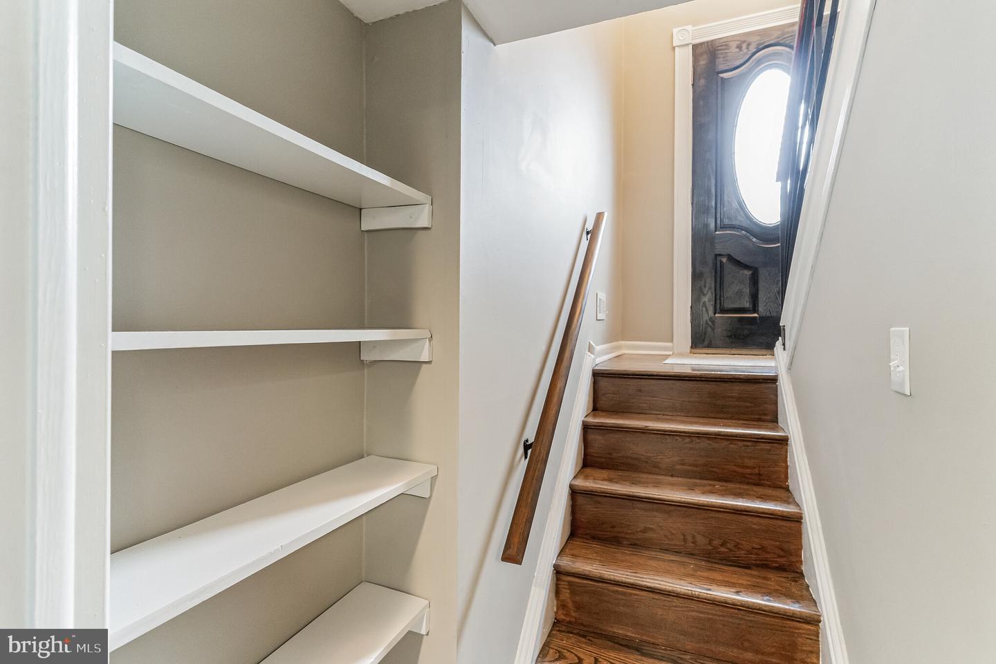 2816 Woodbridge Rd