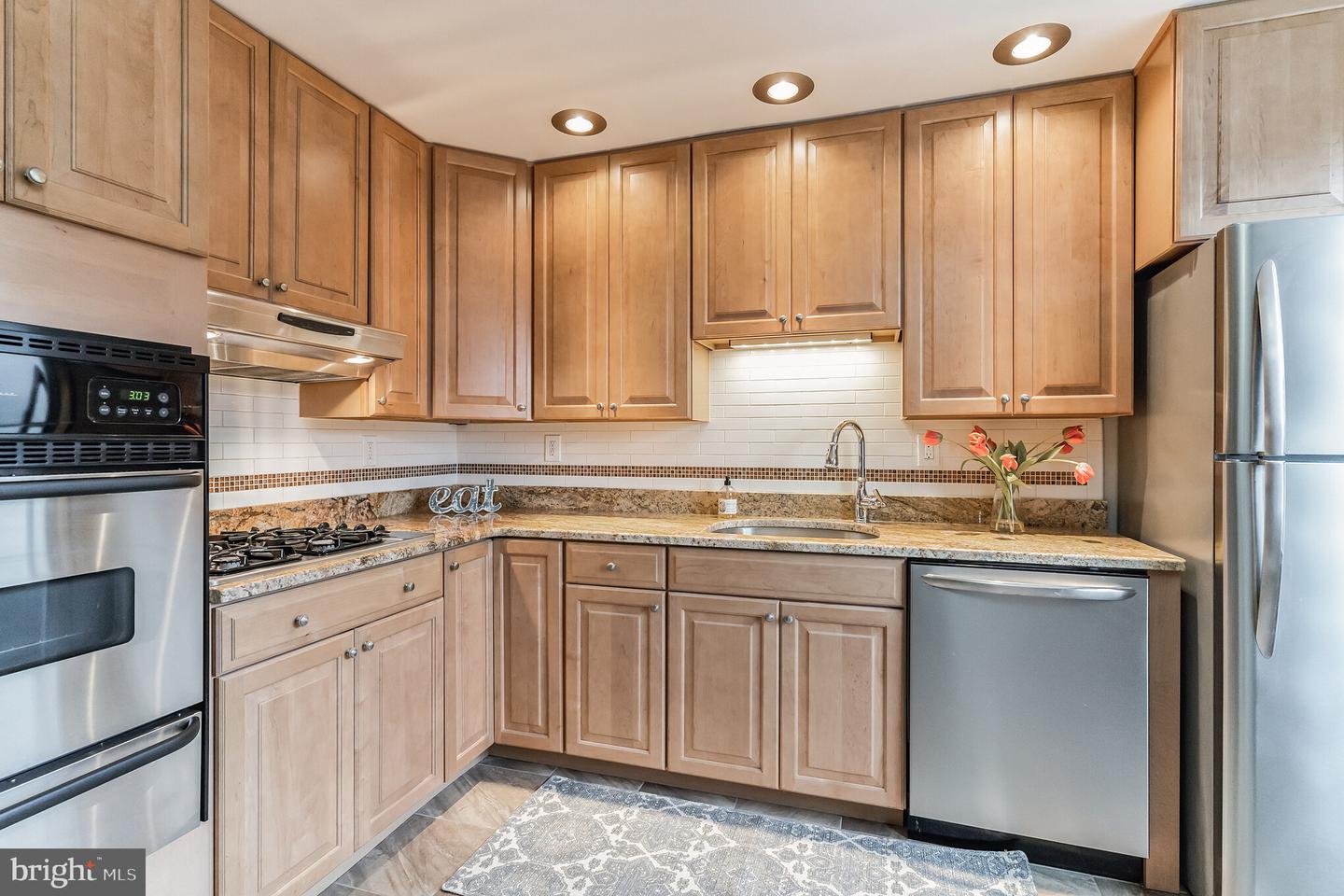 2816 Woodbridge Rd