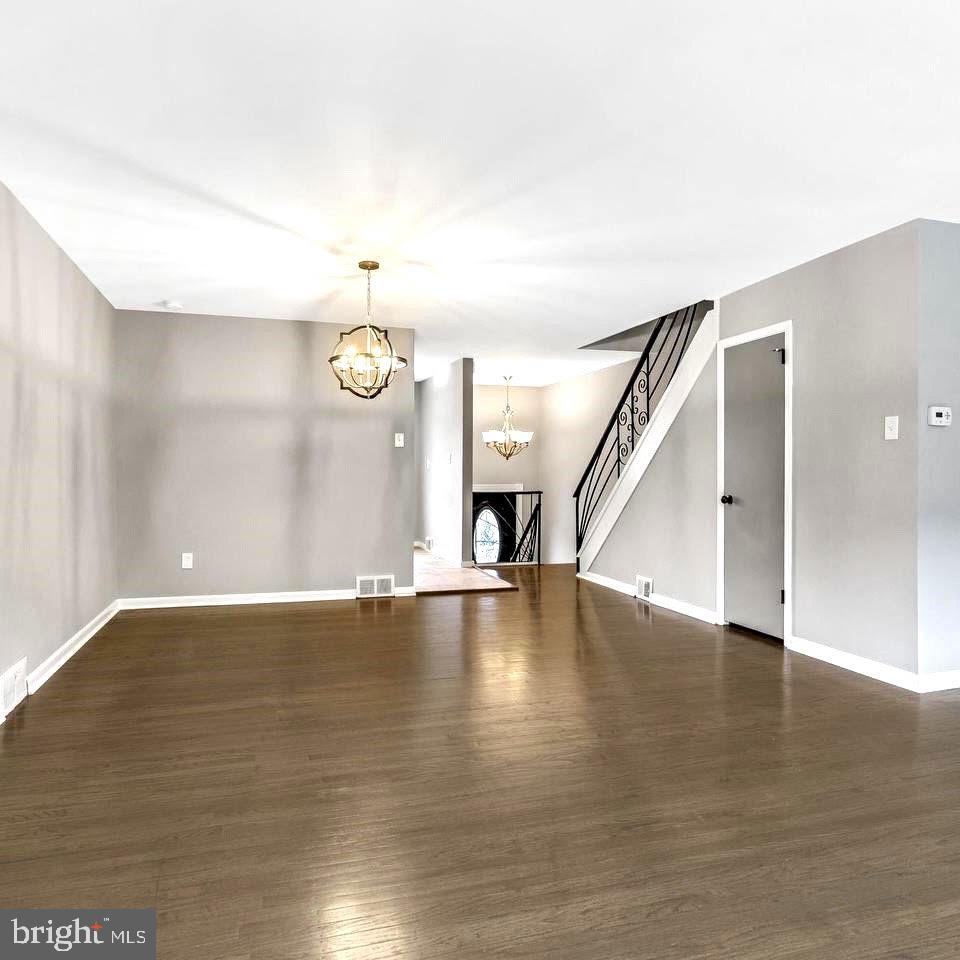 2816 Woodbridge Rd