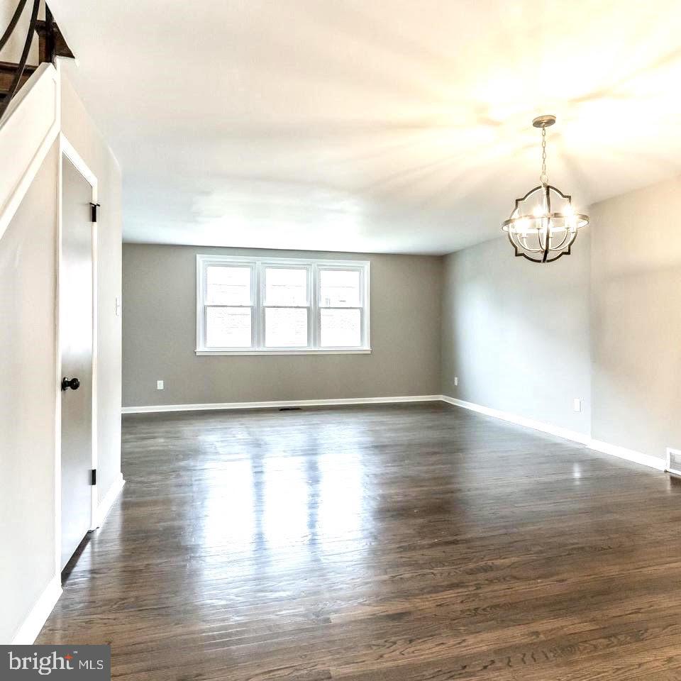2816 Woodbridge Rd