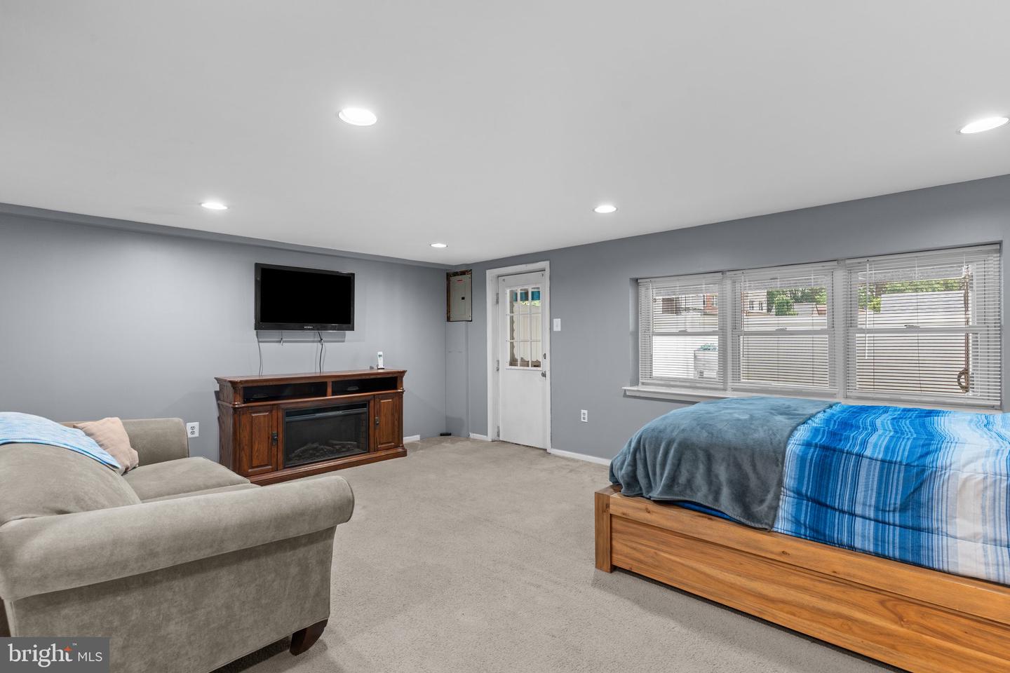 3509 Chalfont Dr