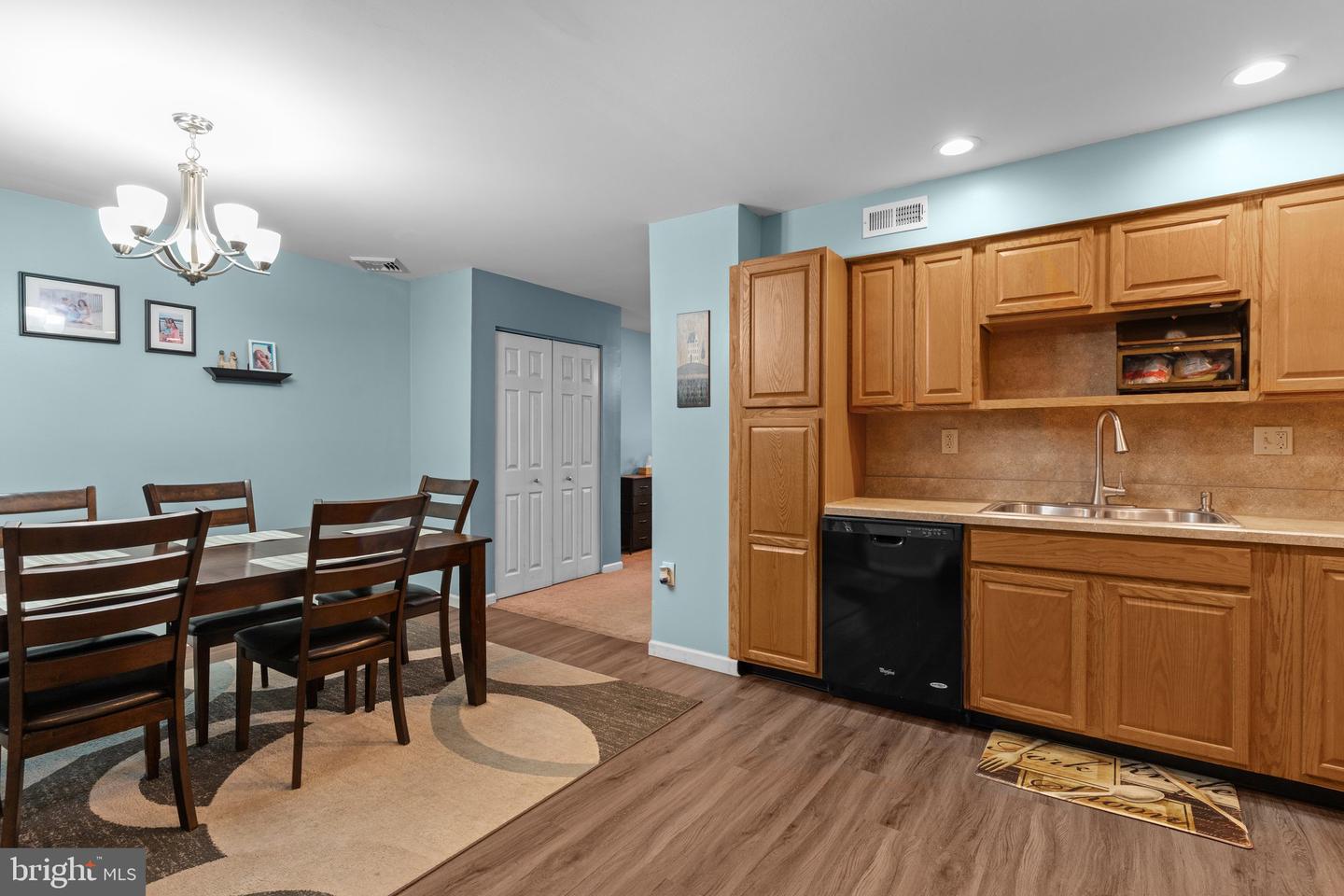 3509 Chalfont Dr