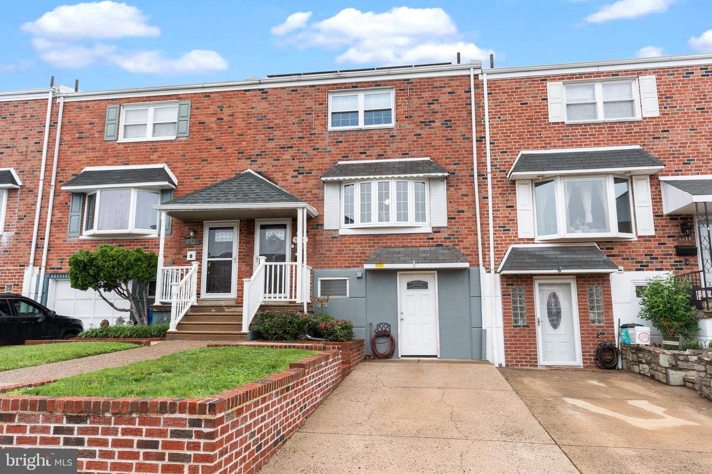 3509 Chalfont Dr