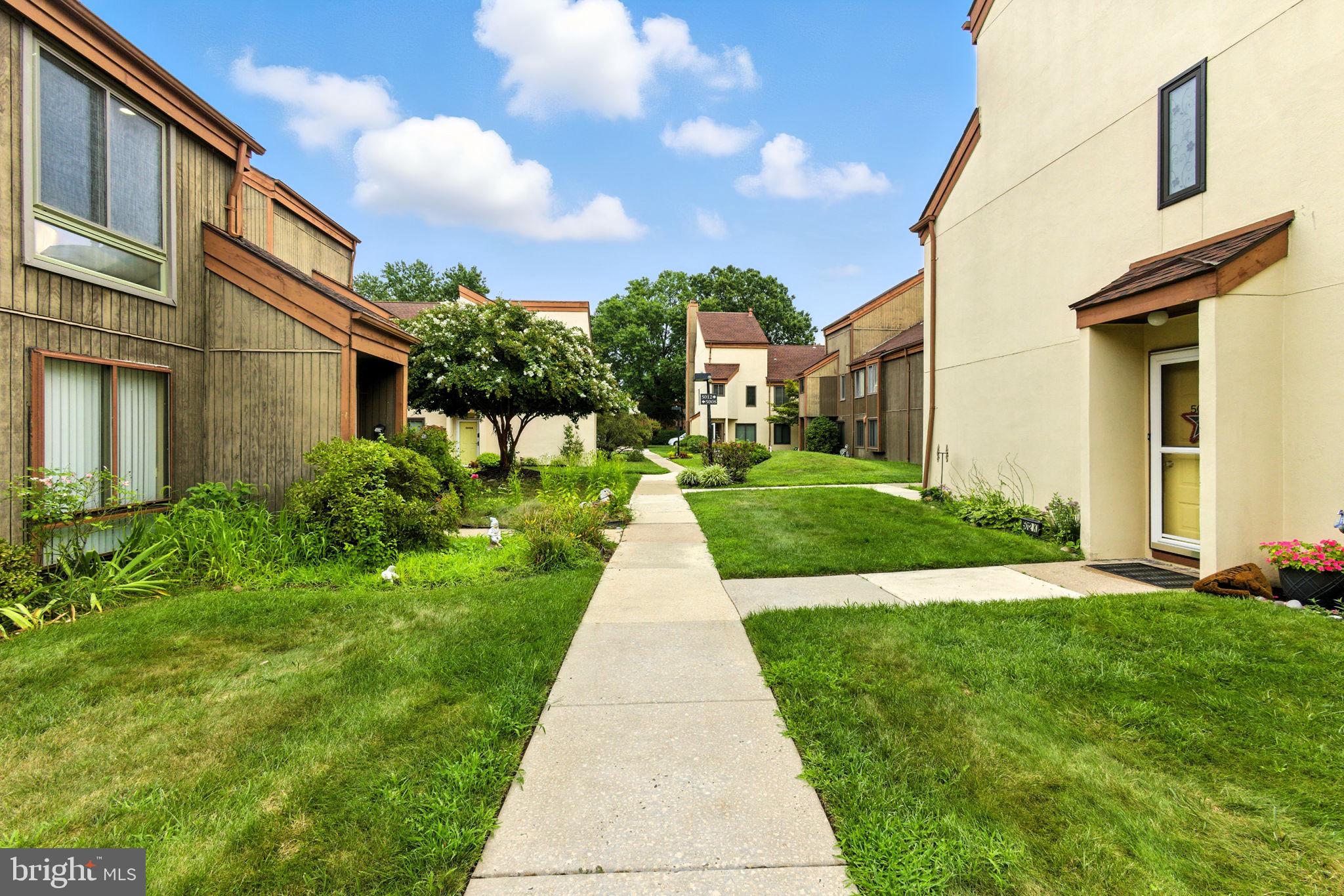 5008 N CONVENT LANE 276