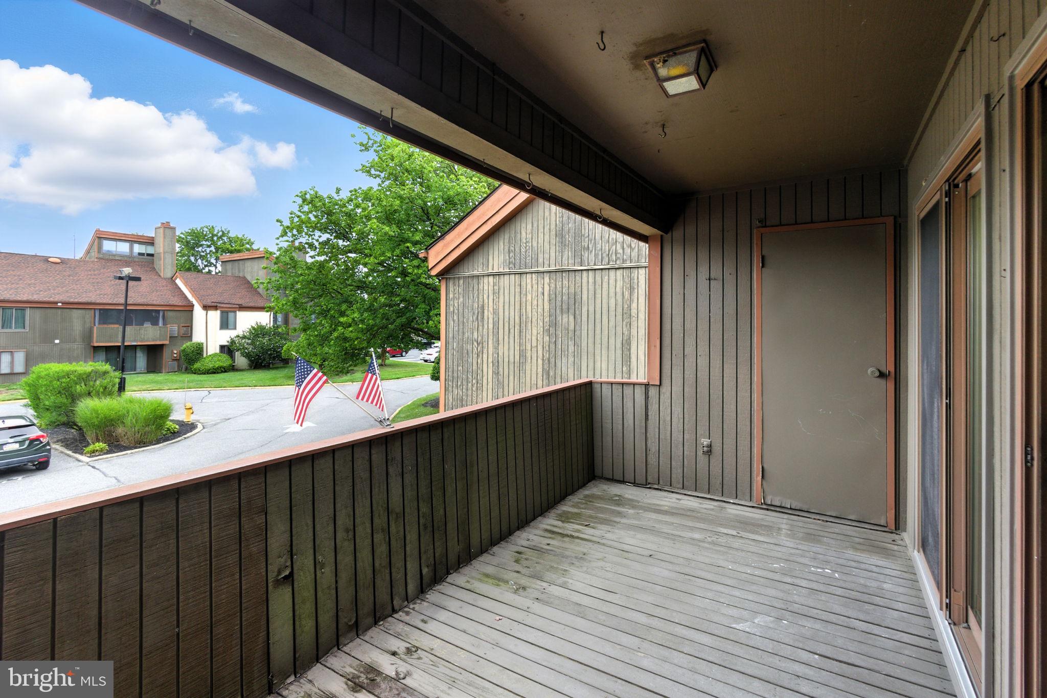 5008 N CONVENT LANE 276