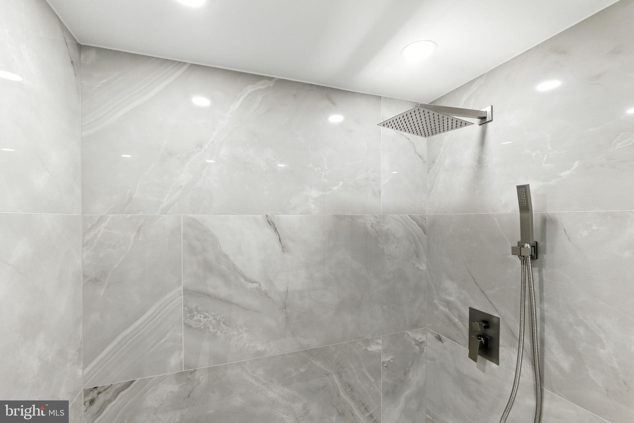 5008 N CONVENT LANE 276