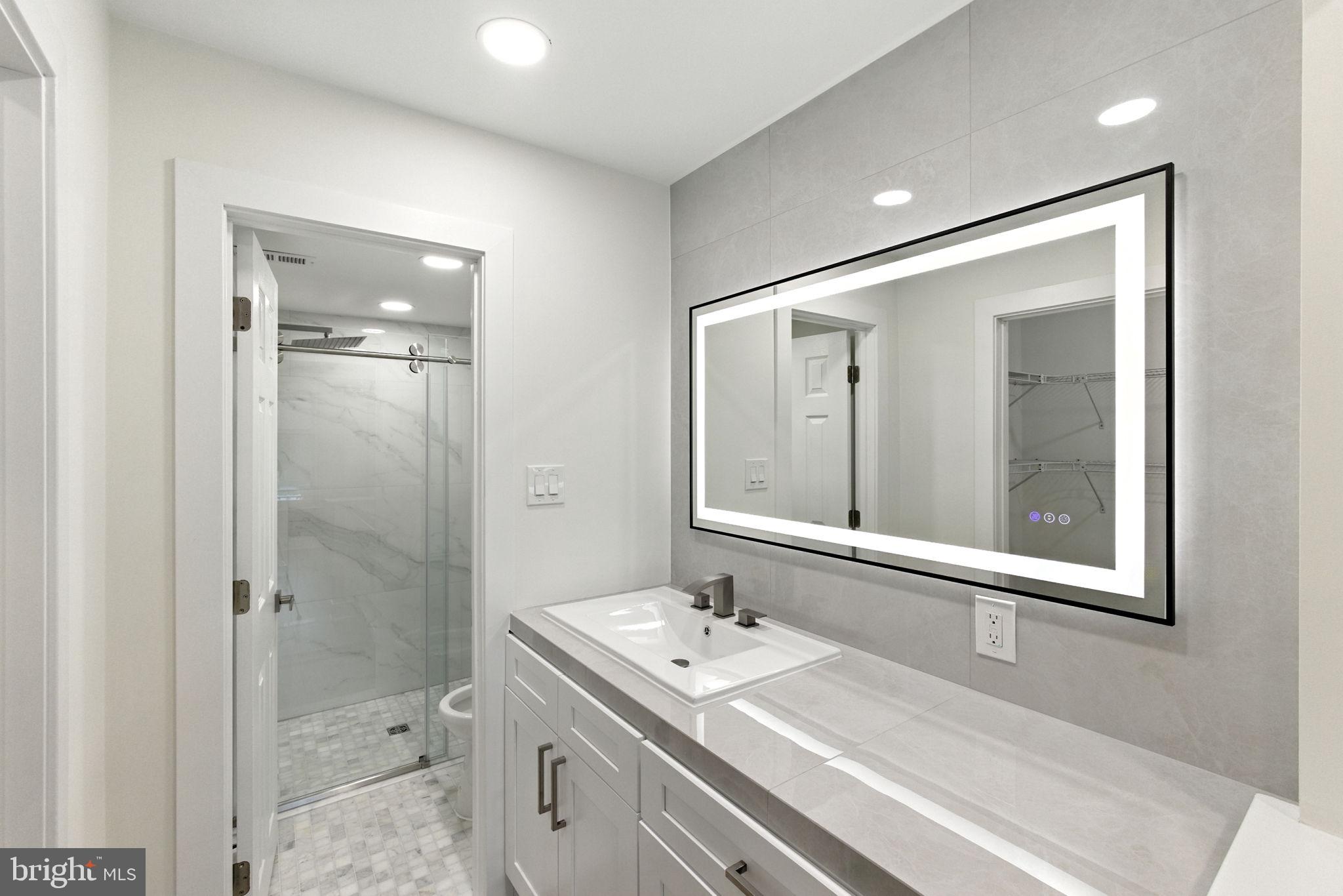 5008 N CONVENT LANE 276