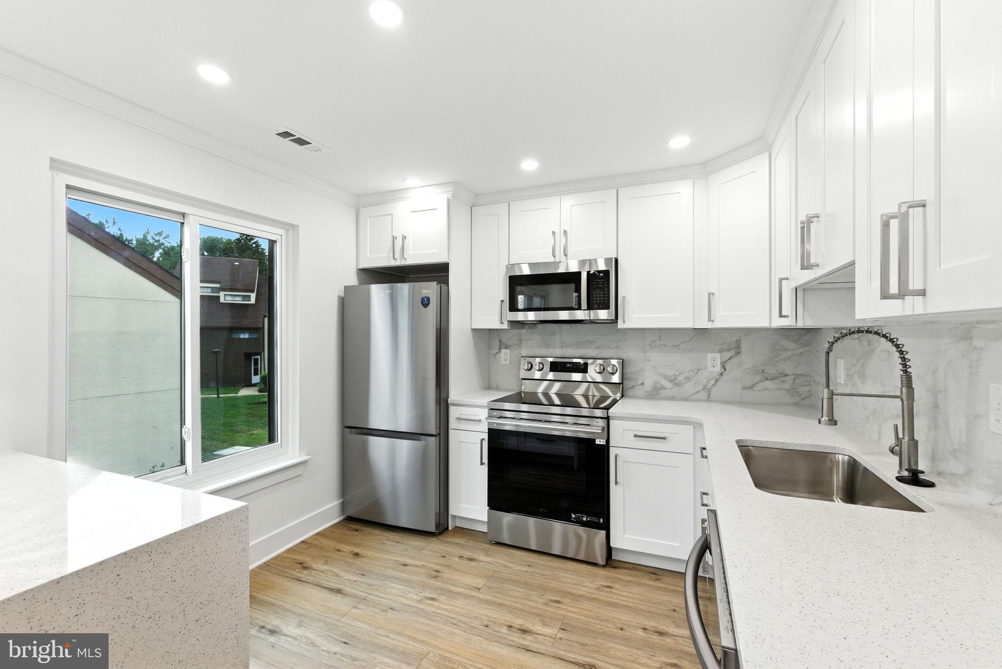 5008 N CONVENT LANE 276