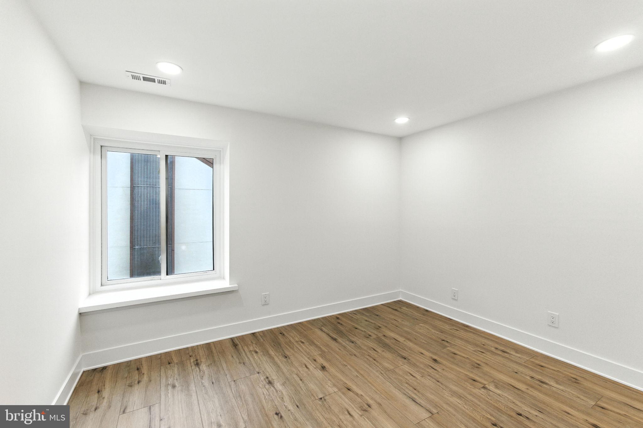 5008 N CONVENT LANE 276