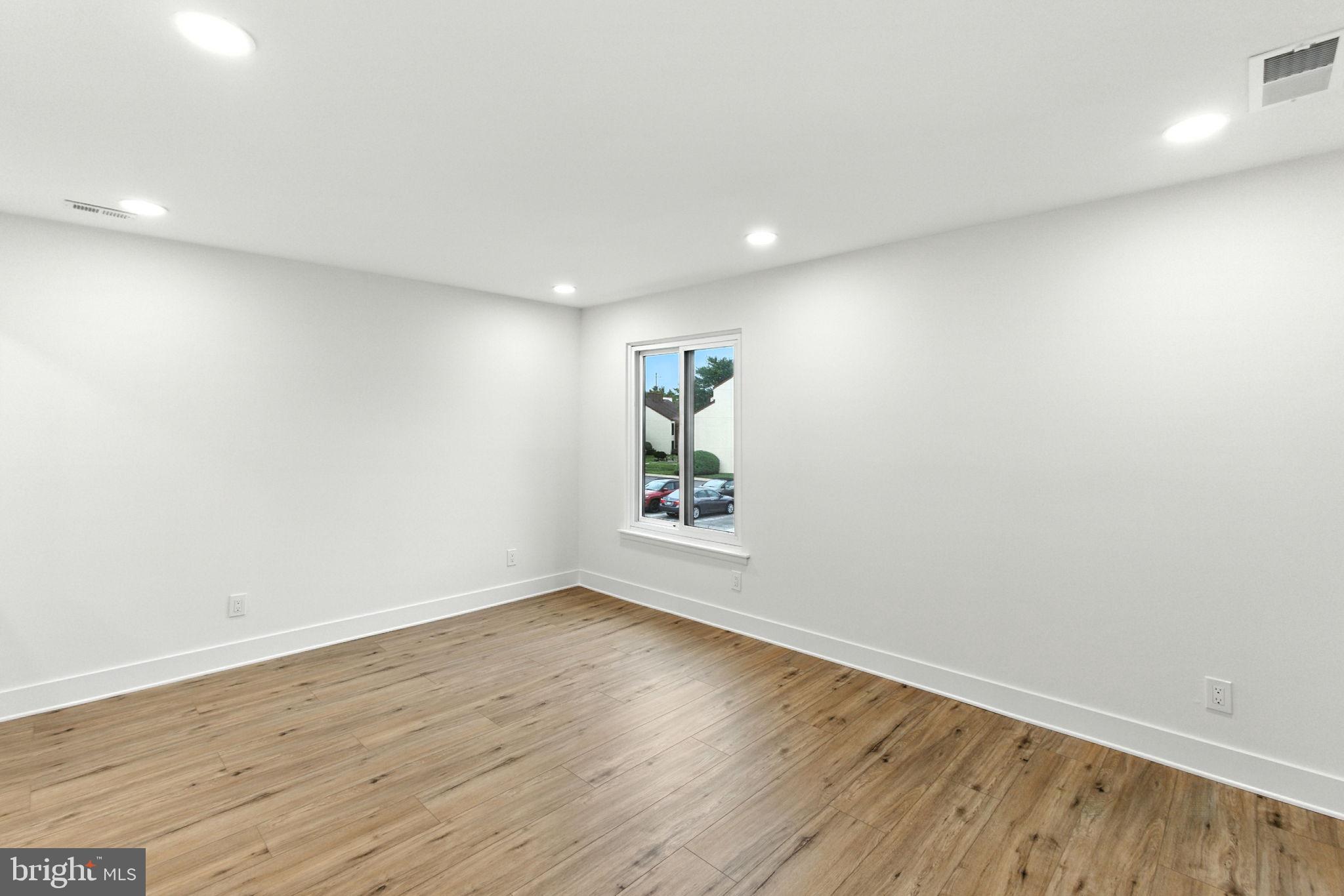 5008 N CONVENT LANE 276