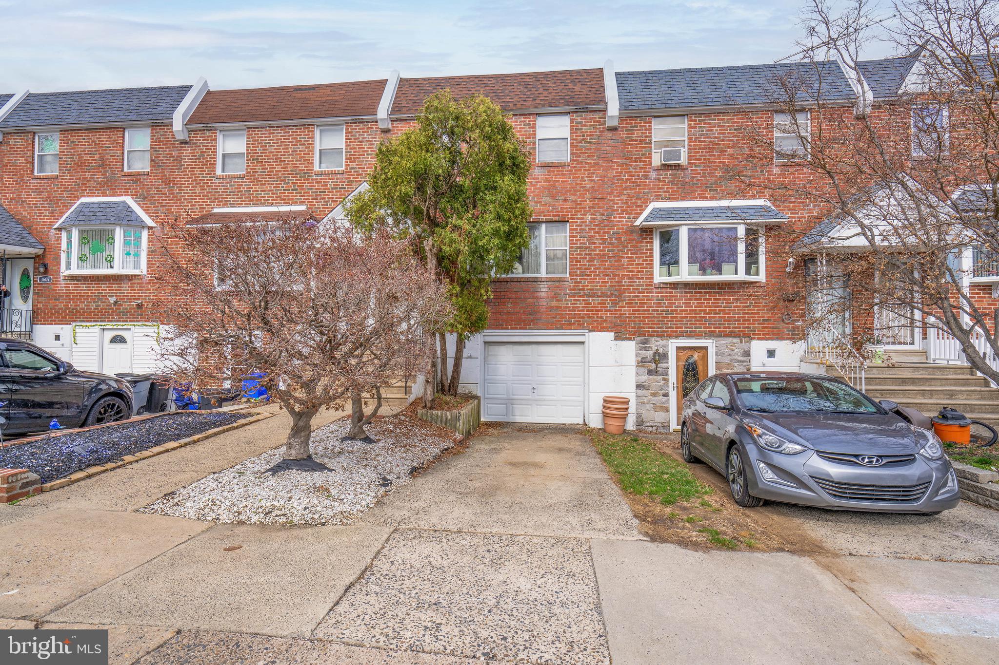 3611 NANTON PLACE