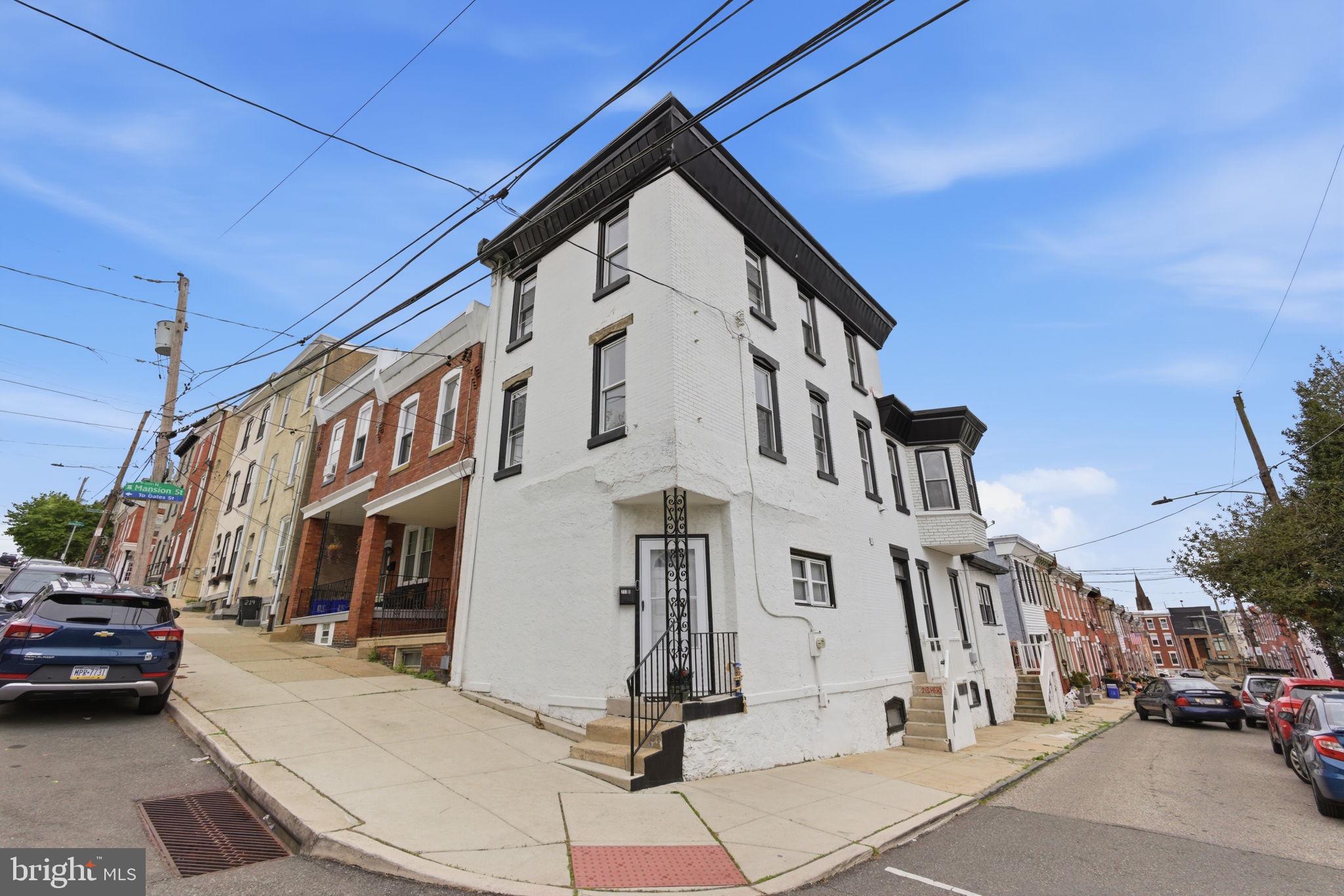 213 HERMITAGE ST