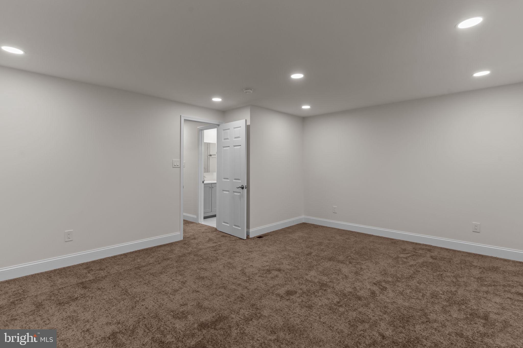 12400 MEDFORD ROAD