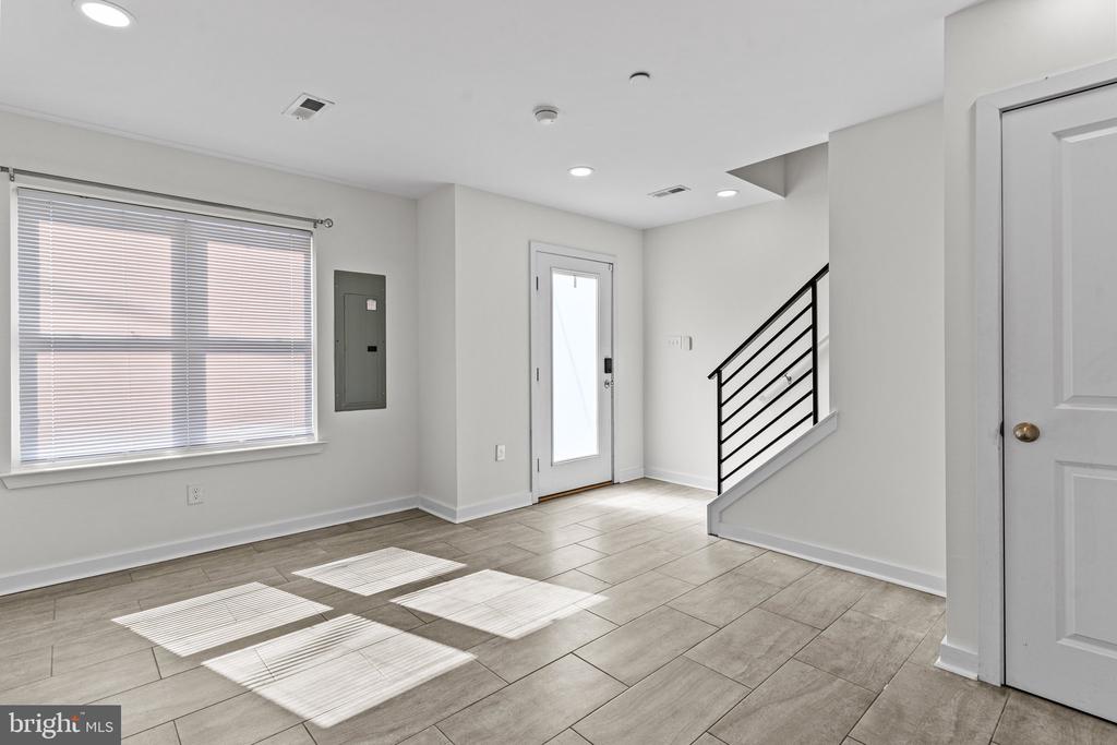 134 BURNSIDE STREET