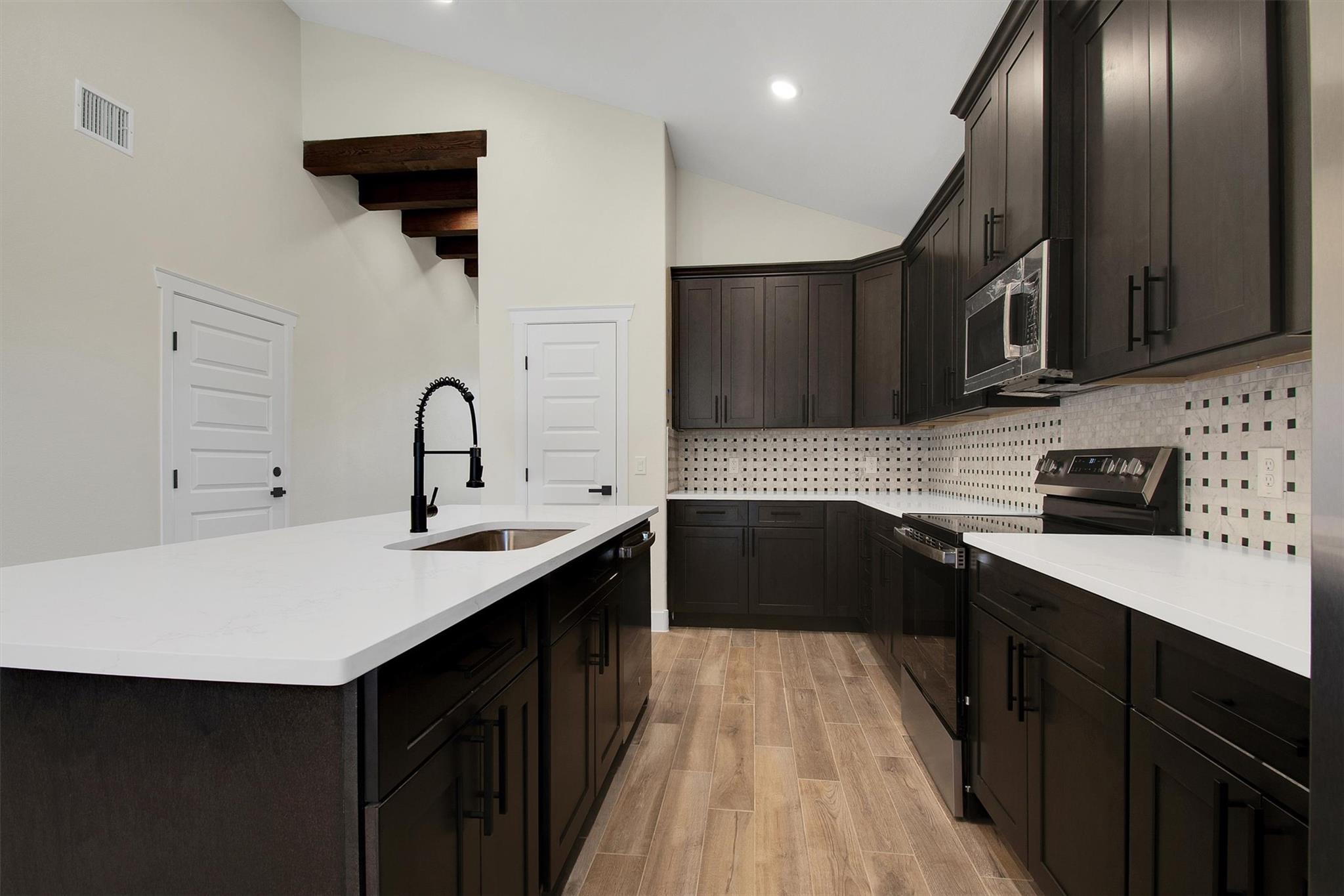 151 Kawainui LN