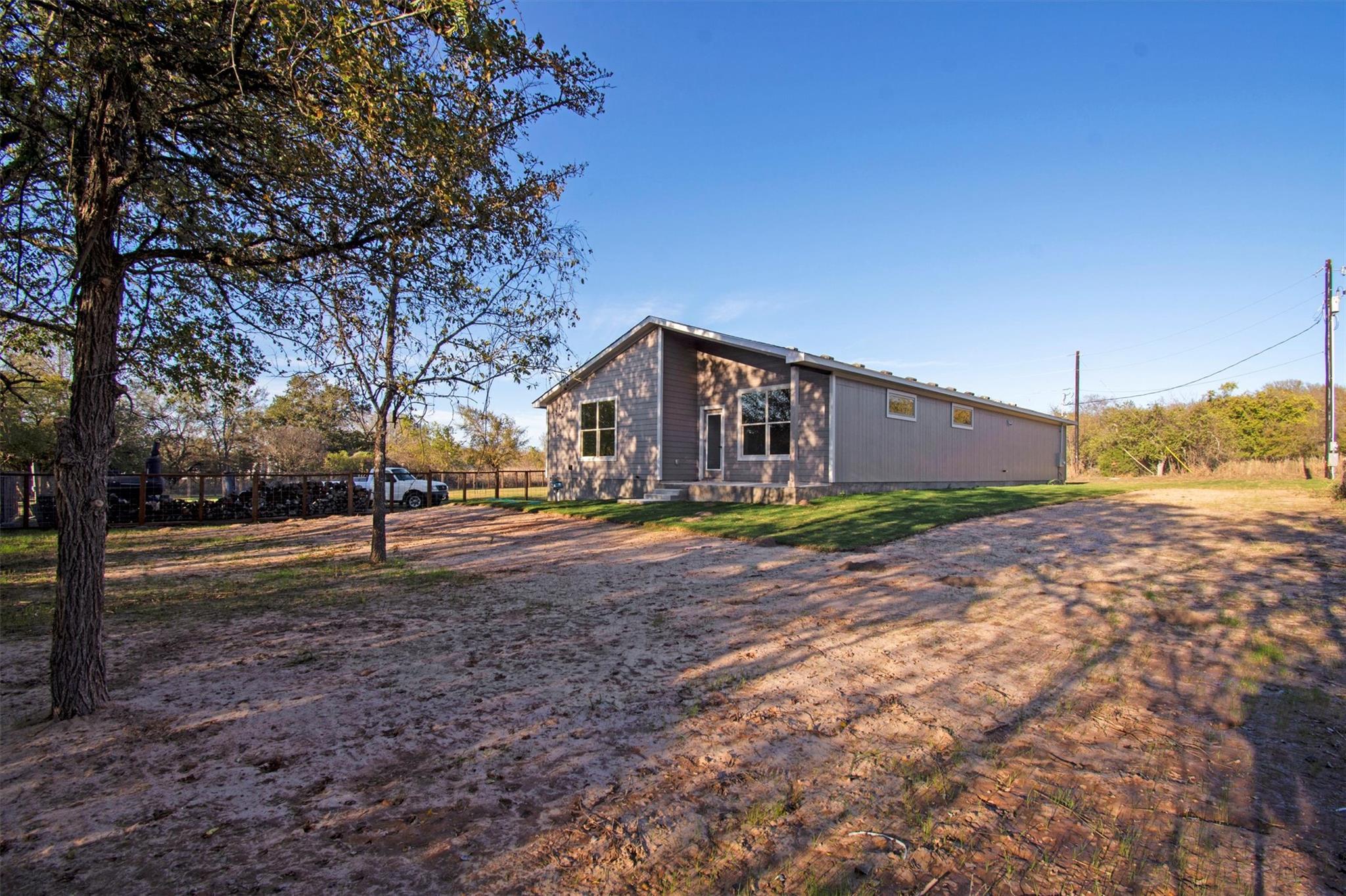 151 Kawainui LN